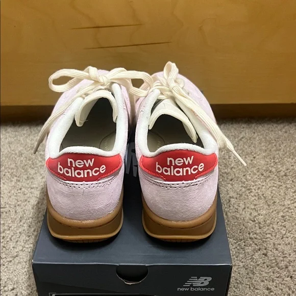 New Balance T500 Court Light Pink and White Sneakers - Picture 4 of 8